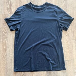 Lululemon fundamental tee